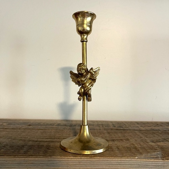 Brass with angel candlestick - Picture 1 of 4